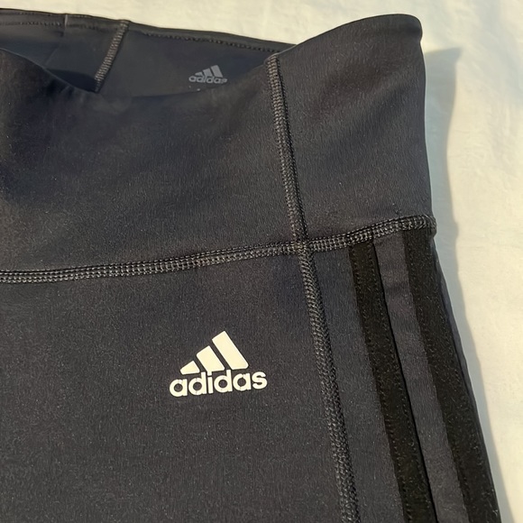 Adidas sport leggings and Lululemon sports bra combo - Picture 5 of 11